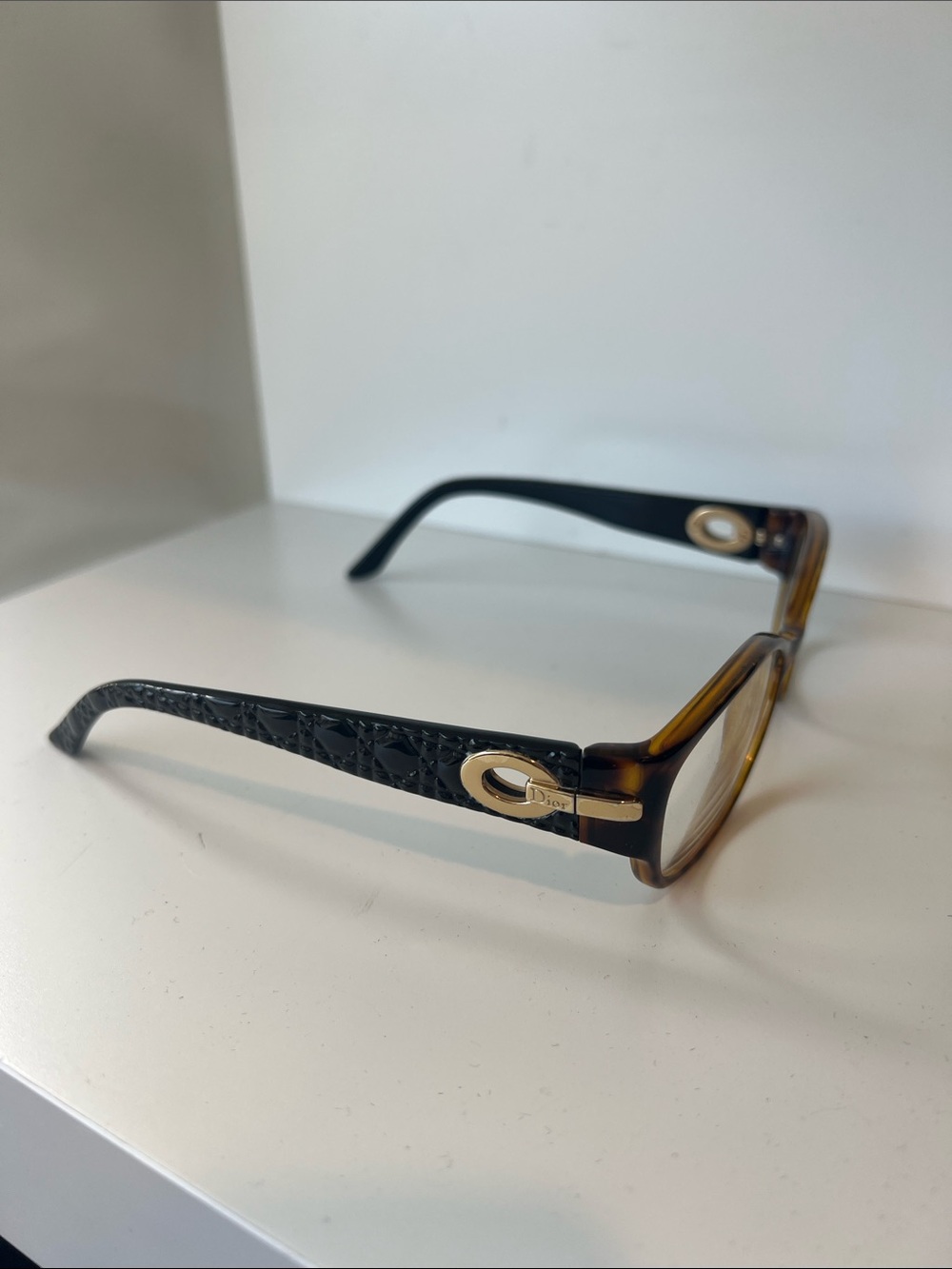 Dior vintage Women’s Tortoiseshell Oval Glasses - Brown/Black